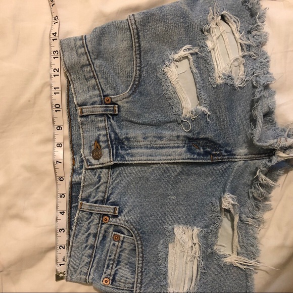 Levi’s shorts - Picture 4 of 4